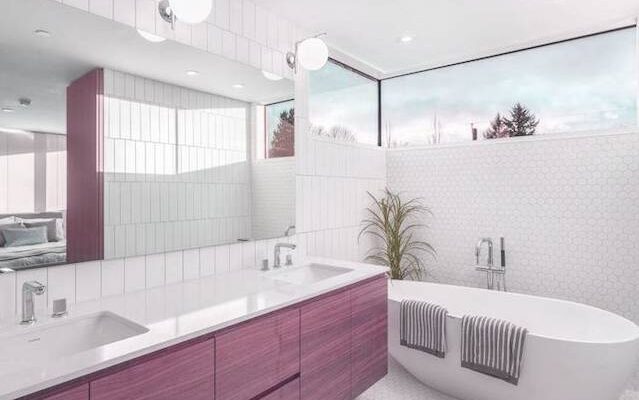 Идеи за декориране на банята в различни цветове